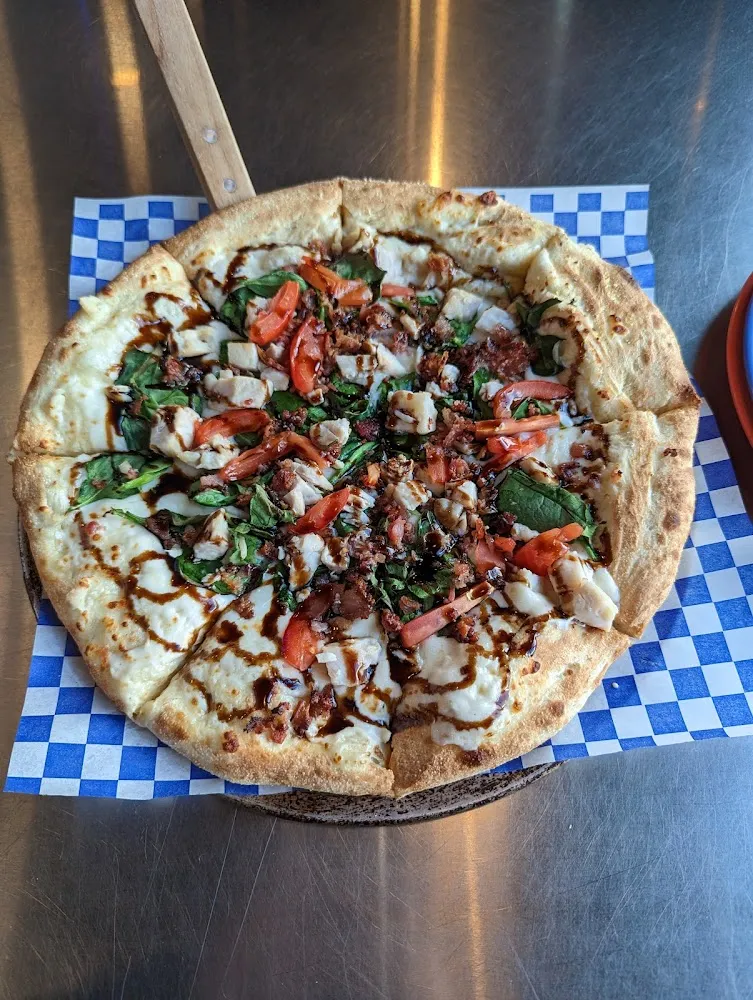 Chicken Alfredo Pizza